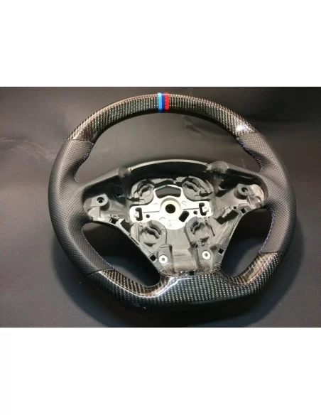  - Volant - BMW F30 F31 F15 F16 Volant en cuir carbone - 5 - Achetez votre volant BMW F30 F31 F15 F16 en cuir carbone chez Tunev