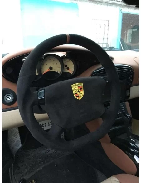  - Steering Wheels - 保时捷 Boxster 986 阿尔坎塔拉方向盘 - 2 - 使用我们的高级 Alcantara 方向盘提升您的保时捷 Boxster 986 的档次，将时尚与握感完美融合，带来更出色的驾驶体验！✉️✏️