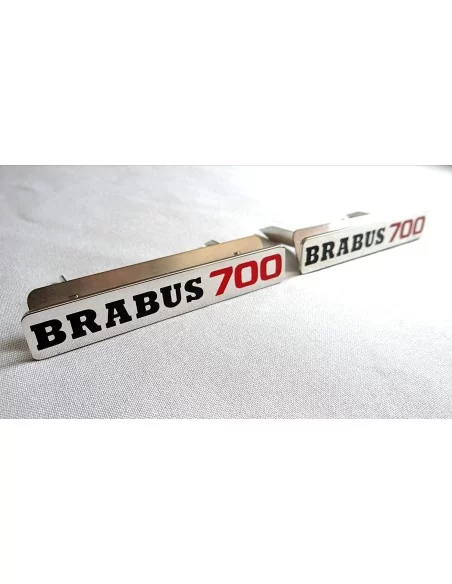  - logo & Emblems - Tapis de sol métallique Brabus 700 emblème pour Mercedes-Benz W463 Classe G set 2pcs - 3 - Obtenez l'emblème