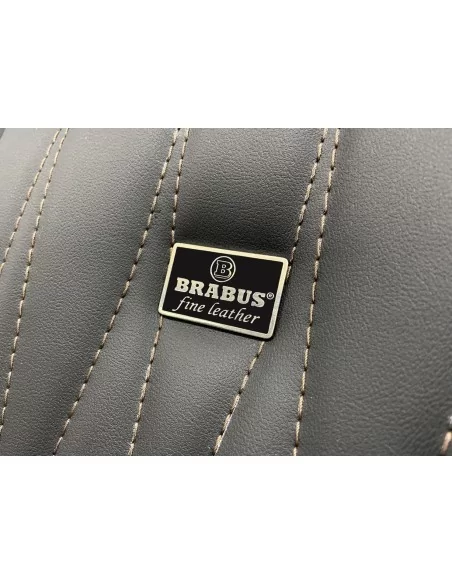  - Logos & Emblems - 用于梅赛德斯-奔驰 W463 G 级轿车的黑色金属 Brabus 高级真皮座椅徽章套装 - 6 - 使用 Metallic Brabus 黑色高级真皮座椅徽章，提升您的梅赛德斯-奔驰 W463 的档次。为您的内饰增