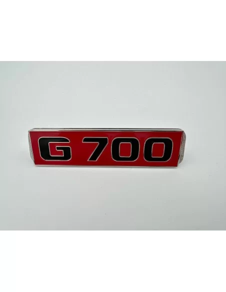  - logo & Emblems - Metaliczny czerwony emblemat G700 na przedni grill Mercedes-Benz G-Class W463 - 6 - Kup metaliczny czerwony 