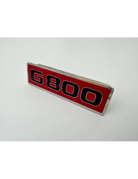  - logo & Emblems - Emblema rosso G800 metallizzato per griglia anteriore Mercedes-Benz Classe G W463 - 2 - Acquista l'emblema r