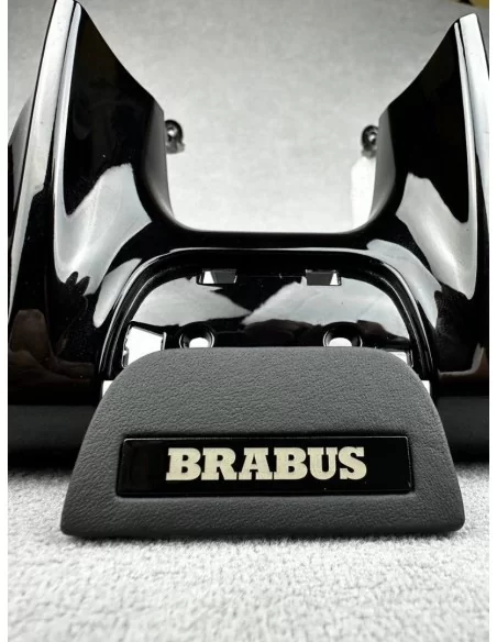  - Steering Wheels - 用于梅赛德斯-奔驰 W463A W464 AMG 的方向盘黑色徽章徽标 Brabus 嵌件 - 5 - 这款时尚的黑色 Brabus 方向盘徽章内嵌件可提升您的梅赛德斯-奔驰 W463A W464 的档次，使您的内