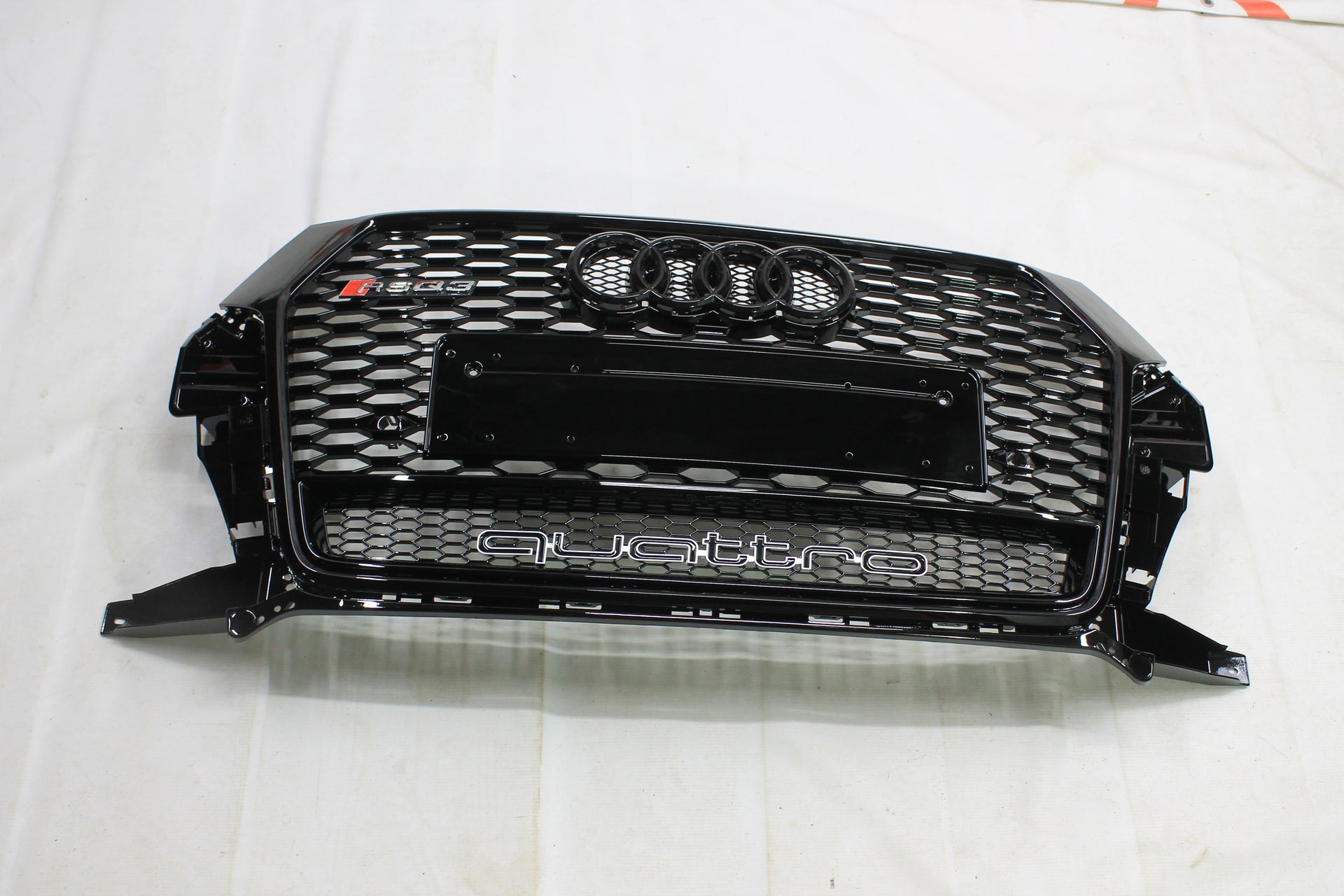 Audi Q3 8U 2014-2018 Kühlergrill Wabengrill RSQ3 Optik Black