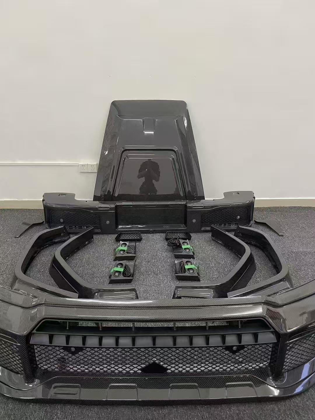 Full Carbon: Widebody-Kit, Motorhaubenaufsatz, Frontdachspoiler und Heckspoiler für Mercedes-Benz G-Klasse W465 (2024+)