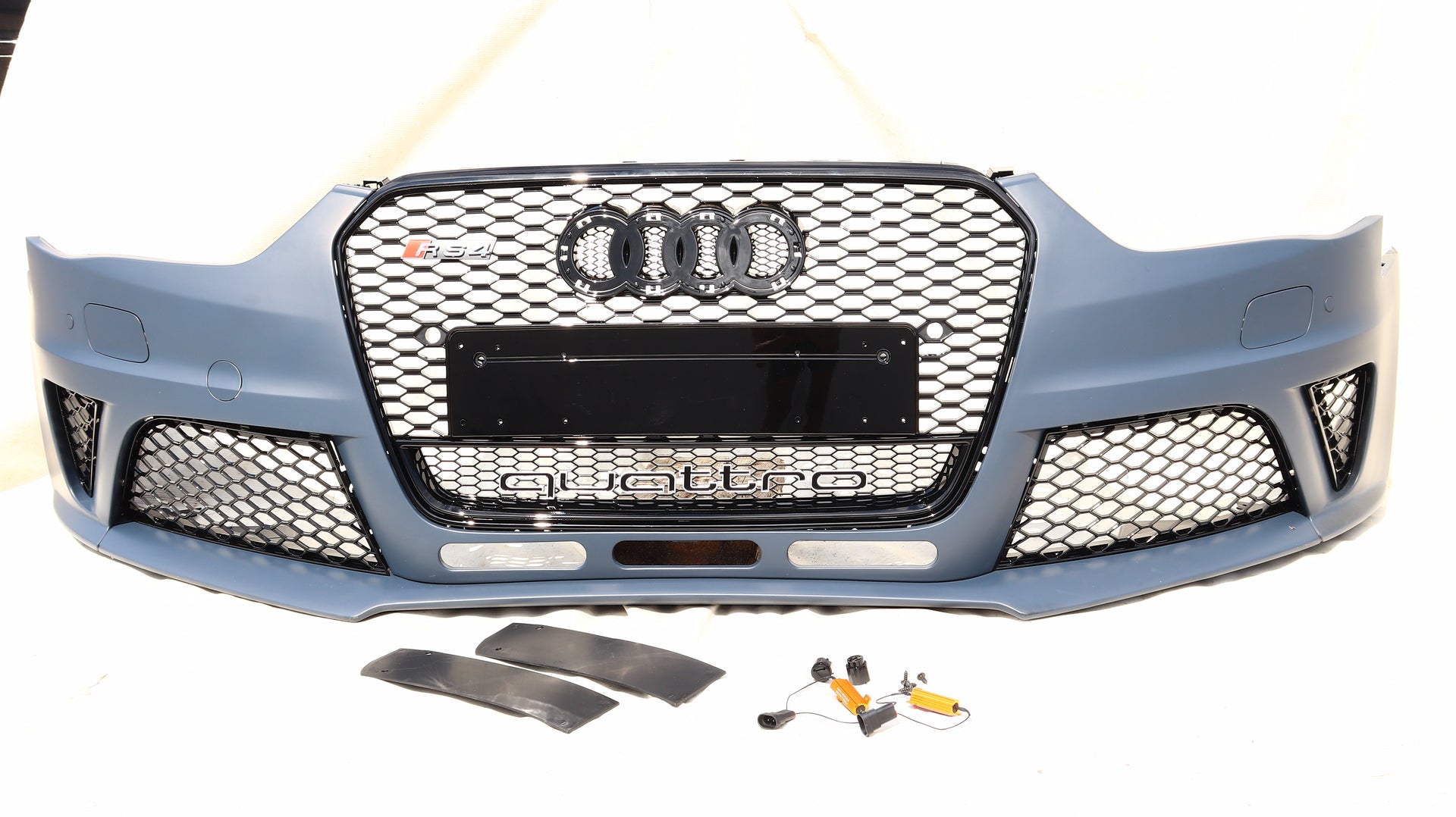 Für Audi A4 B8 FL 2012-2015 Frontstoßstange RS4 Optik Stoßfänger