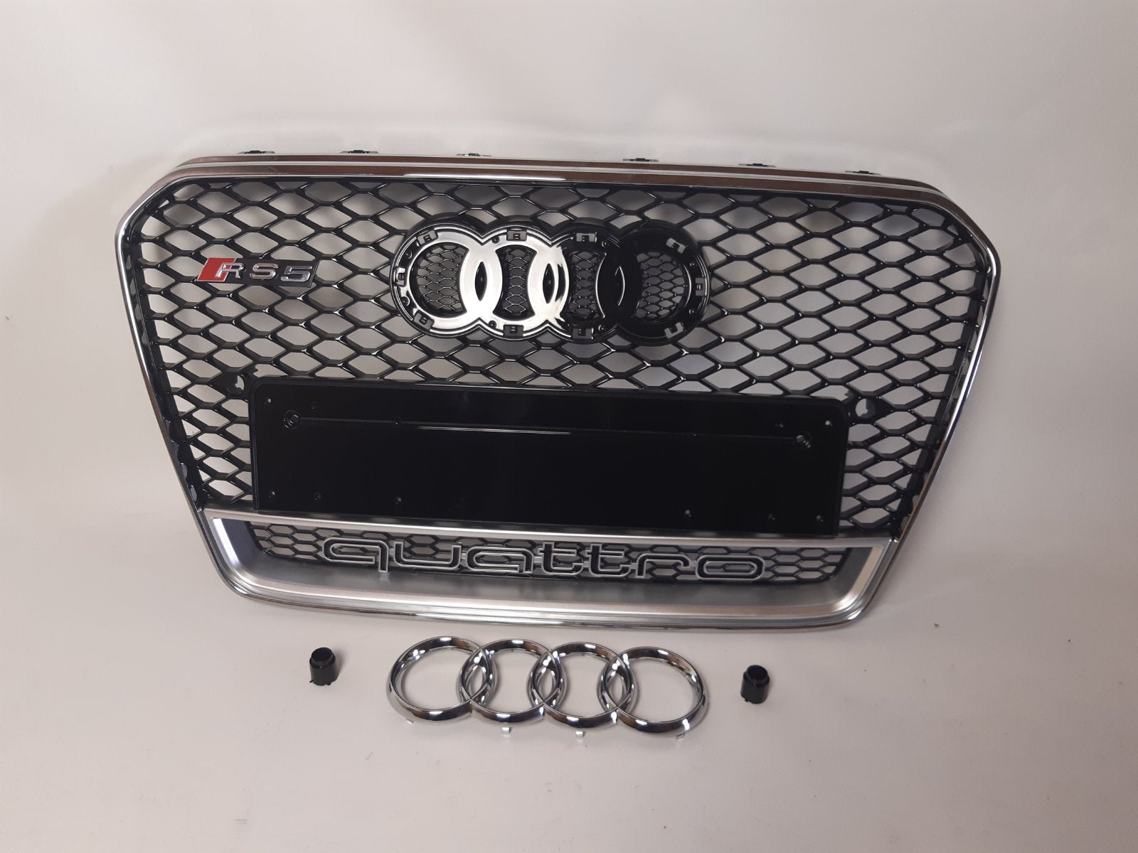 Für Audi A5 8T 2012-2015 Kühlergrill Grill RS5 Chrome Quattro Optik