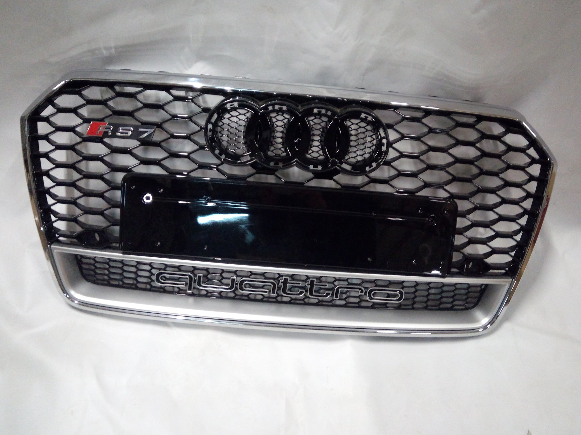 Für Audi A7 4G 2014-2017 FL Wabengrill Grill RS7 Chrome Quattro Optik